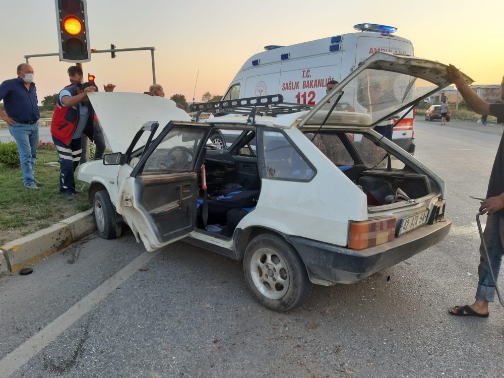 Uşak’ta trafik kazası; 5 yaralı
