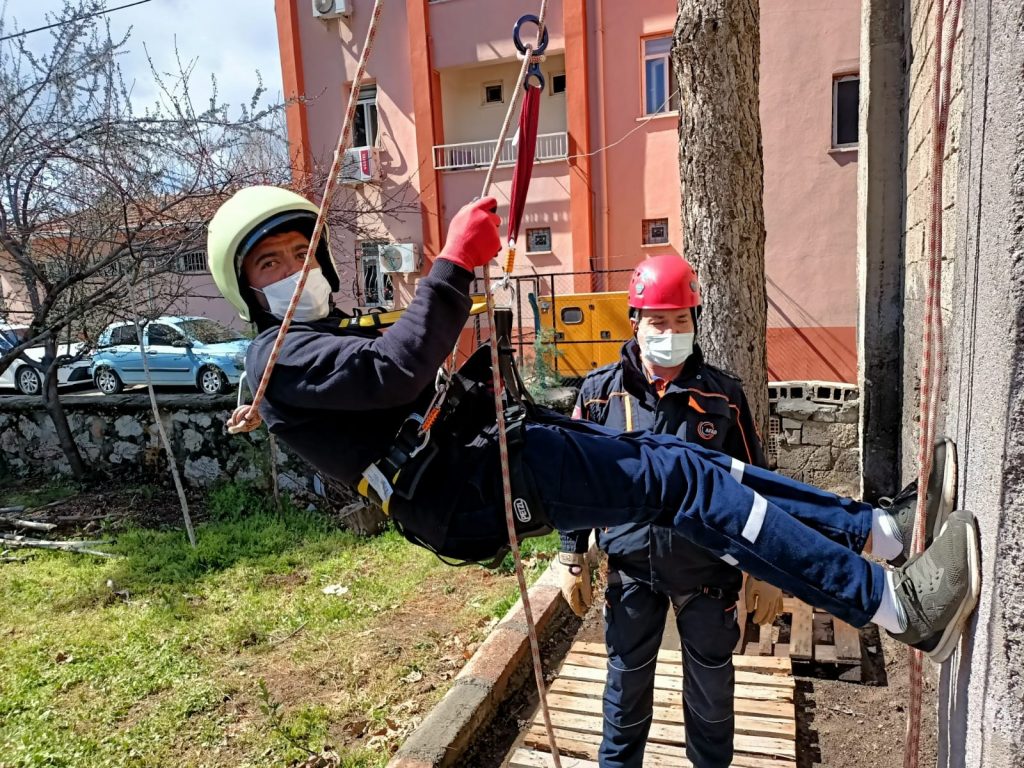 AFAD’tan itfaiyecilere eğitim