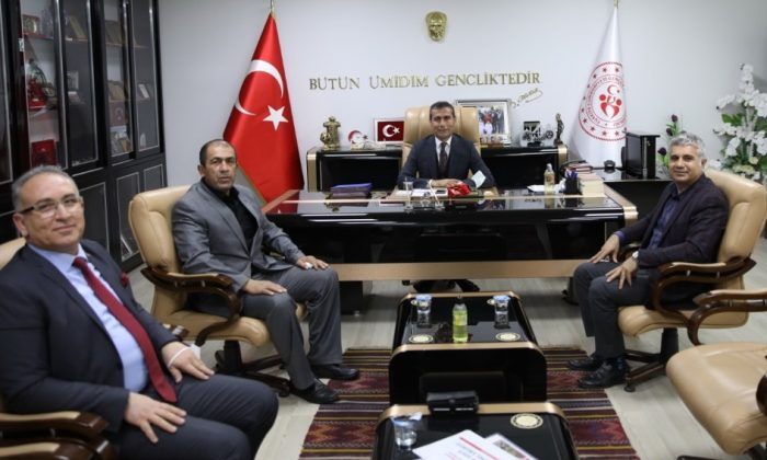 Dünya karate hakemi İsmail Günay, Müdür Keleş ile bir araya geldi