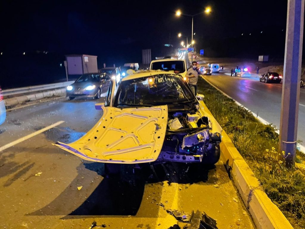 Adıyaman’da otomobil takla attı: 4 yaralı