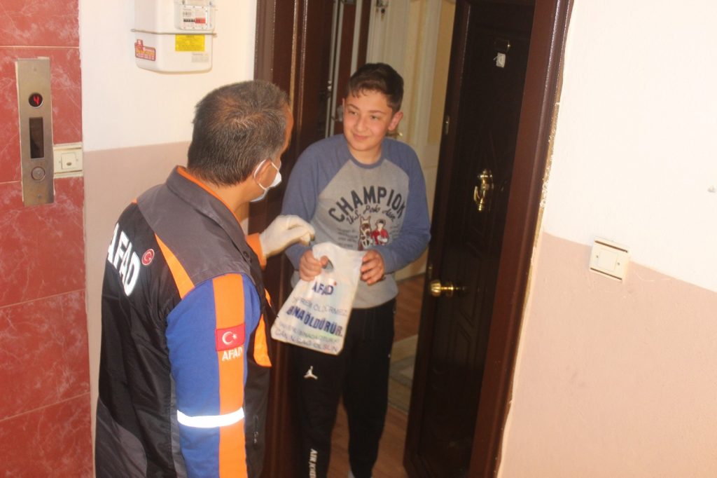 Kapı kapı afet bilgilendirilmesi