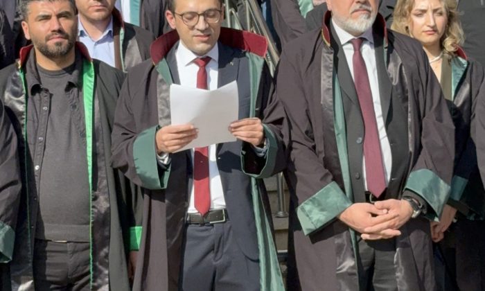 ADIYAMAN BAROSU’NDAN SERT TEPKİ: “SAVUNMA MAKAMI BASKI ALTINA ALINAMAZ”