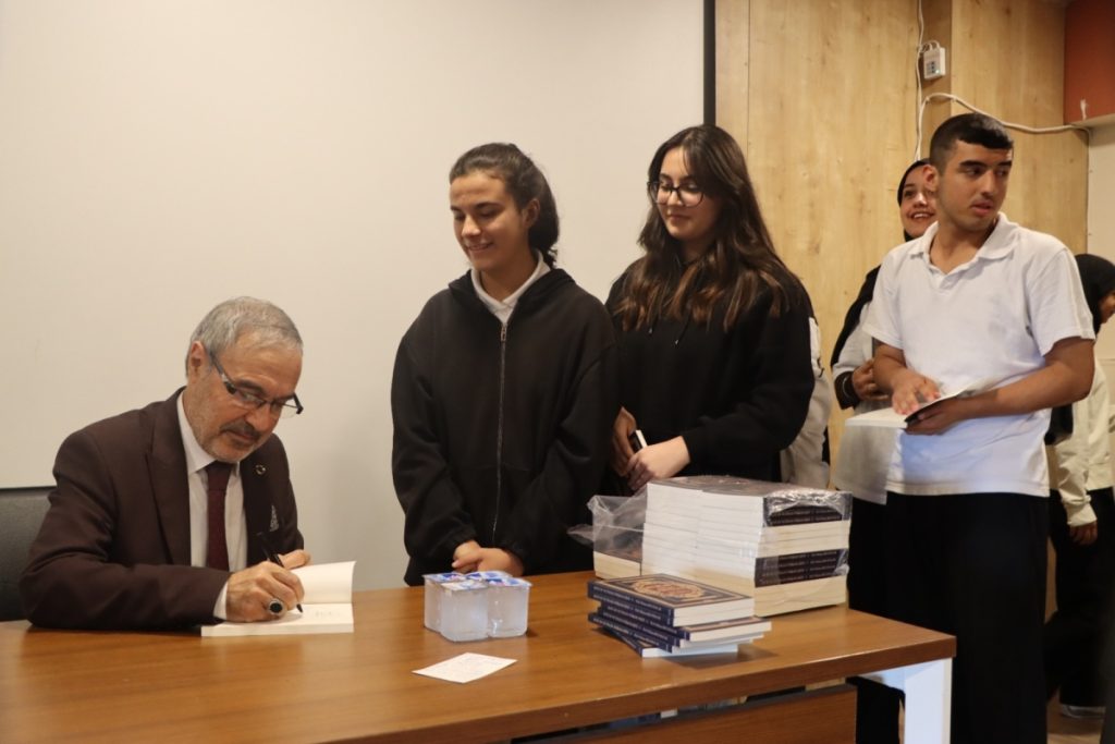 Kalemden Kelama’da öğrenciler yazar Mehmet Rıza Özacar’la buluştu